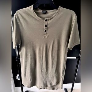 Button Collar T shirt // Size XS (Runs big)